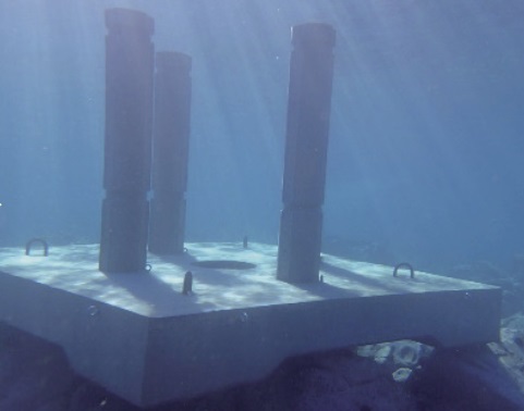 多機能型藻礁ブロック　柱状礁